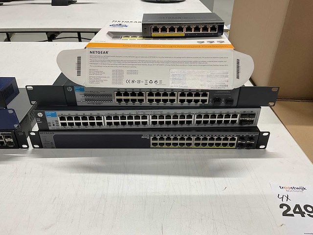 Hp 19" switch (7x) - afbeelding 2 van  5