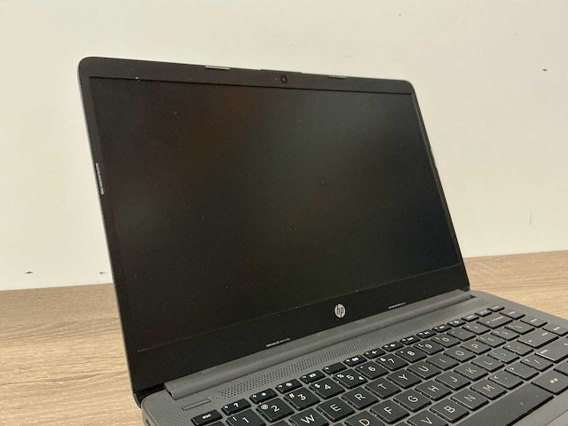 Hp 240g8 laptop - afbeelding 4 van  5