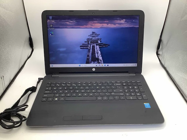 Hp 250 g5 laptop - afbeelding 2 van  8