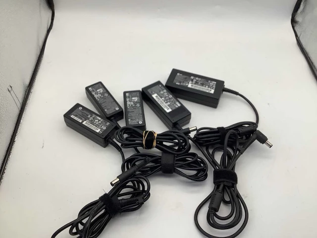 Hp 45w en 65w computeronderdeel laptop laders (5x) - afbeelding 1 van  5