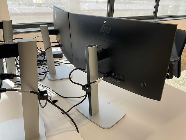 Hp 524pf monitoren en dockingstation (2x) - afbeelding 6 van  12