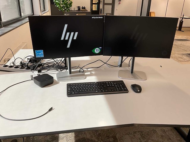 Hp 524pf monitoren en dockingstation (2x) - afbeelding 9 van  12