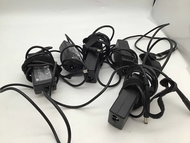 Hp 65 watt oplader dikke pin computeronderdeel (5x) - afbeelding 4 van  5