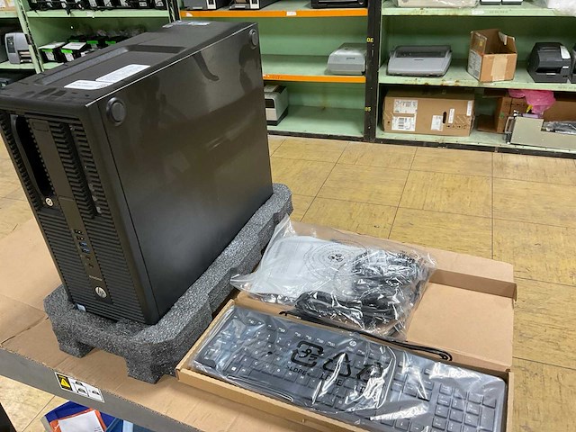 Hp 800 g2 twr desk computer - afbeelding 2 van  6