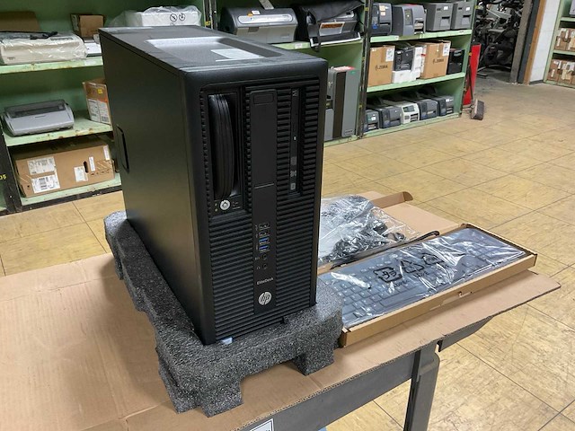 Hp 800 g2 twr desk computer - afbeelding 1 van  9