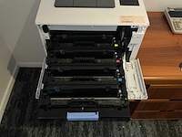 Hp color laserjet pro m454dn laserprinter - afbeelding 3 van  5