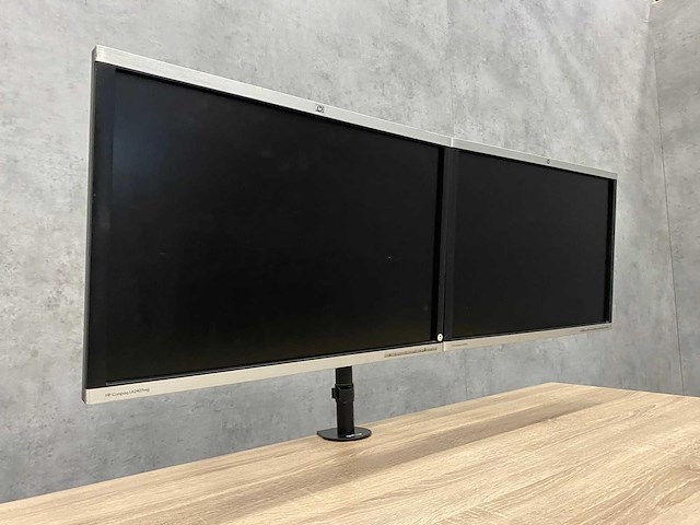 Hp compaq - 24" monitoren met dubbele monitorarm - dp, dvi, vga - afbeelding 18 van  20