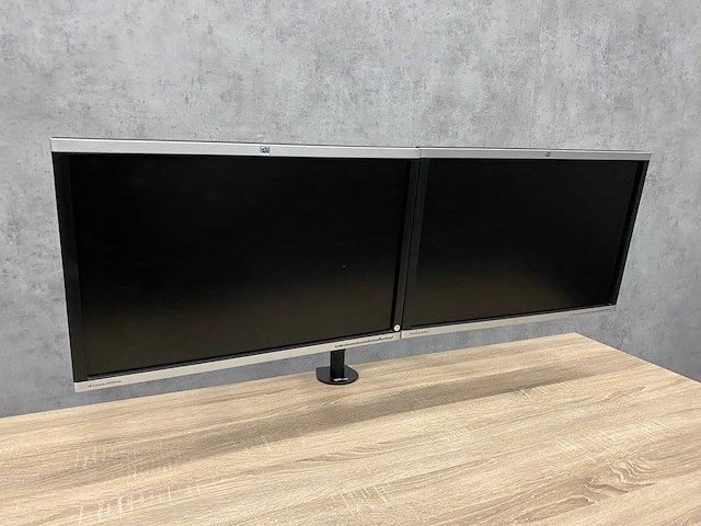 Hp compaq - 24" monitoren met dubbele monitorarm - dp, dvi, vga - afbeelding 20 van  20