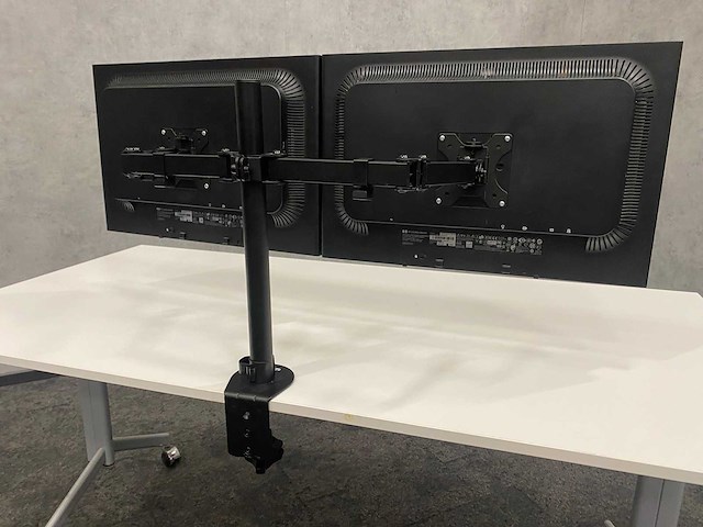 Hp compaq - 24" monitoren met dubbele monitorarm - dp, vga, dvi - afbeelding 4 van  18