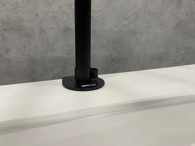 Hp compaq - 24" monitoren met dubbele monitorarm - dp, vga, dvi - afbeelding 16 van  18