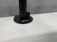 Hp compaq - 24" monitoren met dubbele monitorarm - dp, vga, dvi - afbeelding 17 van  18