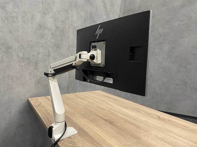 Hp e233 - 23" monitor met monitorarm - dp, hdmi, vga, usb - afbeelding 14 van  16