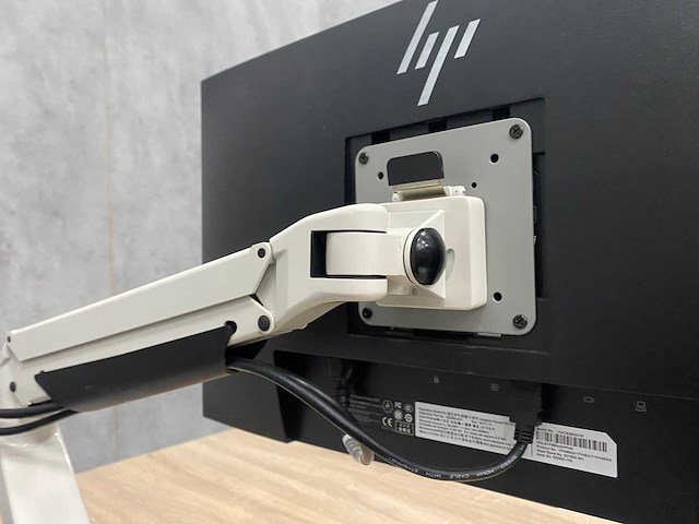Hp e233 - 23" monitor met monitorarm - dp, hdmi, vga, usb - afbeelding 2 van  14