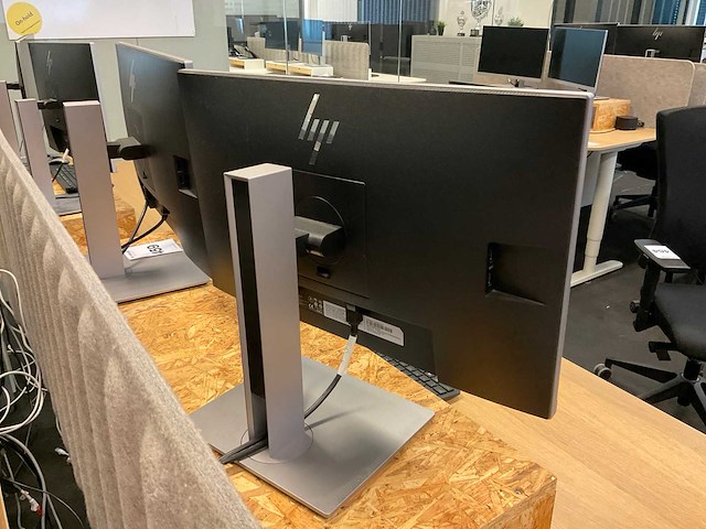 Hp e233 monitoren en dockingstation - afbeelding 7 van  8