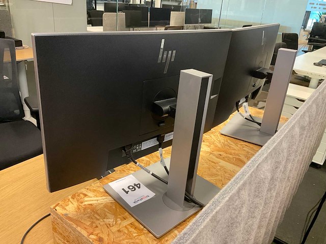 Hp e233 monitoren en dockingstation - afbeelding 8 van  9