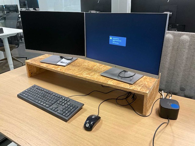 Hp e233 monitoren en dockingstation - afbeelding 4 van  6