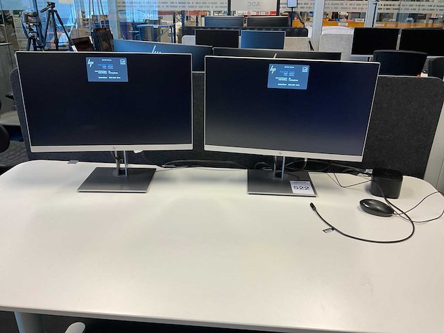 Hp e233 monitoren en dockingstation - afbeelding 1 van  8