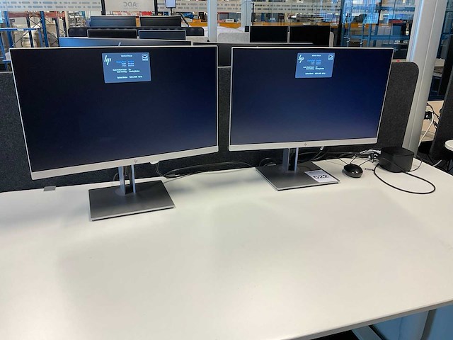Hp e233 monitoren en dockingstation - afbeelding 3 van  8