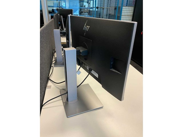 Hp e233 monitoren en dockingstation - afbeelding 7 van  8