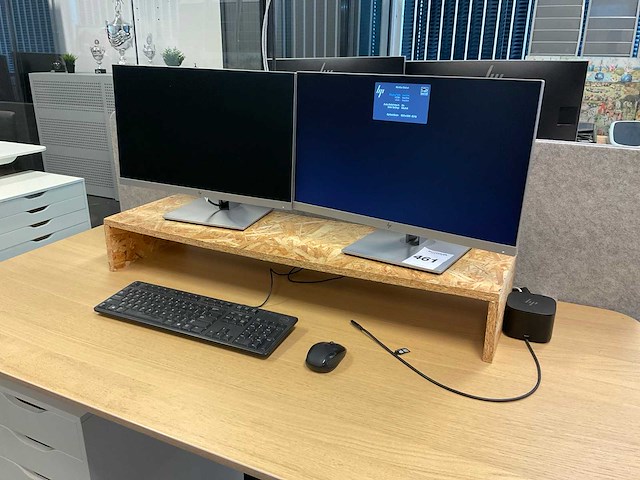 Hp e233 monitoren en dockingstation - afbeelding 2 van  9