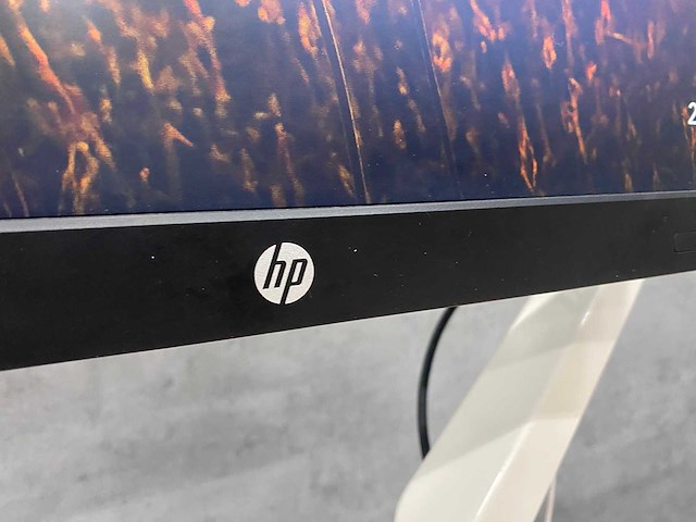 Hp e240 - 24" monitor met monitorarm - dp, hdmi, vga - afbeelding 5 van  10