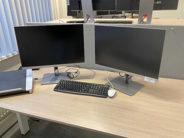 Hp e243i monitor (2x) - afbeelding 1 van  5