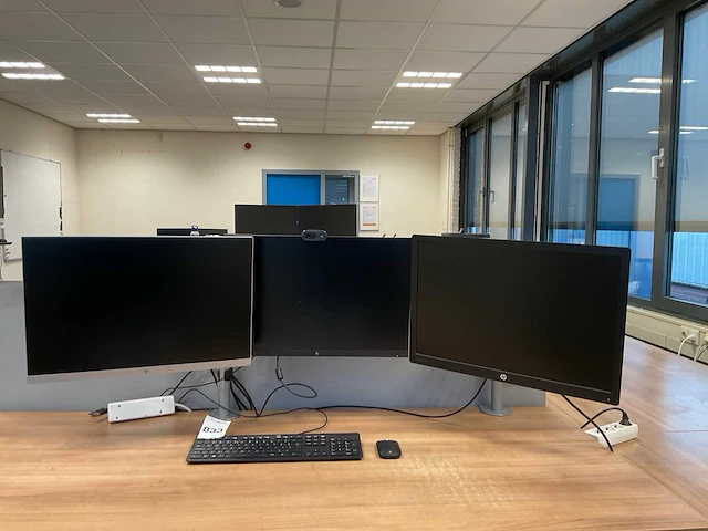 Hp e243i monitor (3x) - afbeelding 1 van  8