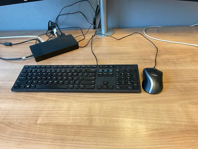 Hp elite display e242 monitor (2x) - afbeelding 2 van  5