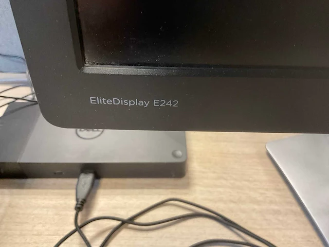 Hp elite e242 monitor (2x) - afbeelding 7 van  7