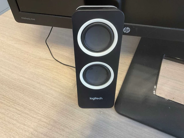 Hp elite e242 monitor (2x) - afbeelding 4 van  5