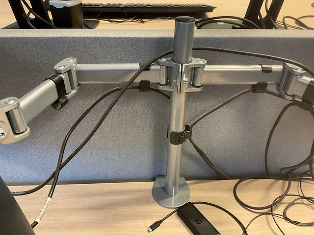 Hp elite e243i monitor (2x) - afbeelding 4 van  5