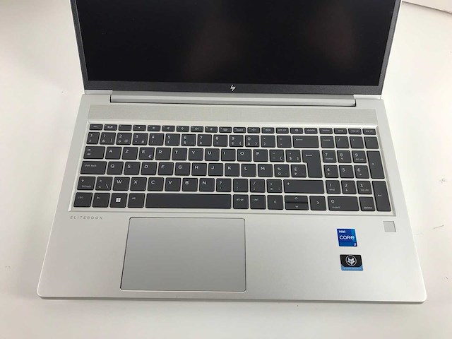 Hp elitebook 650 g10 15.6”, core(tm) i7 13th gen, 16 gb ram, 512 gb nvme, intel iris xe graphics laptop - afbeelding 2 van  3