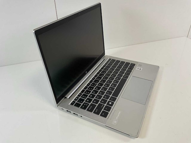 Hp elitebook 830 g7 13,3”, core(tm) i7 10th gen, 16 gb ram, 512 gb nvme laptop - afbeelding 2 van  7