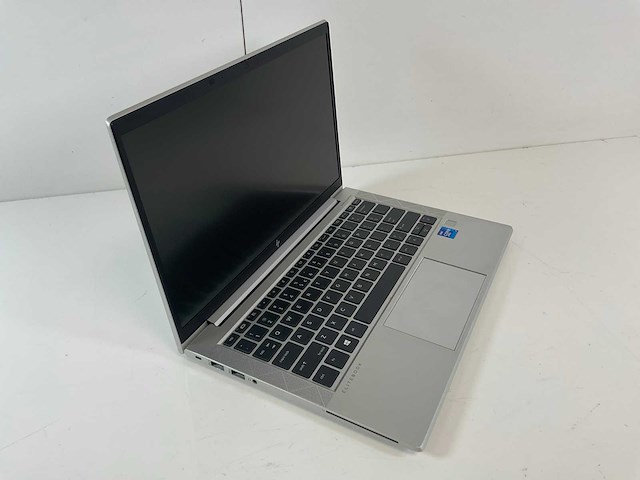 Hp elitebook 830 g8 13.3”, core(tm) i7 11th gen, 16 gb ram, 512 gb nvme laptop - afbeelding 1 van  1