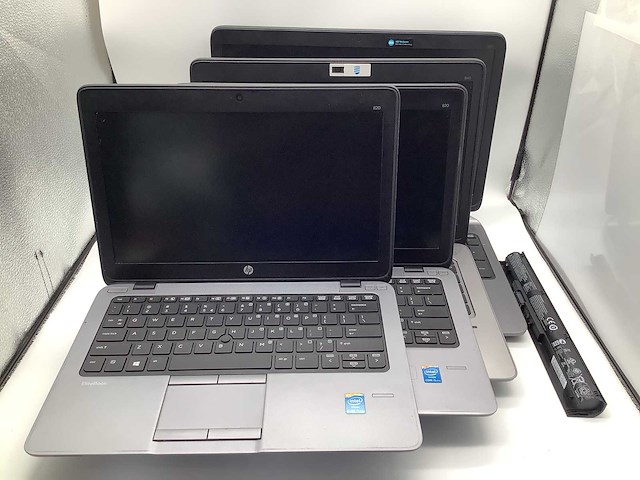 Hp elitebook 840 (1x) + 820 (2x) + probook 450 g2 (1x) laptop (4x) - afbeelding 4 van  6