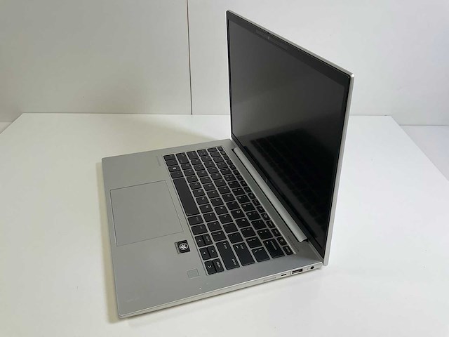 Hp elitebook 845 g9 14”, amd ryzen 5 pro 6650u, 16 gb ram, 512 gb nvme laptop - afbeelding 1 van  4