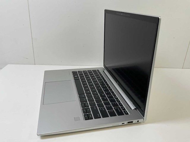 Hp elitebook 845 g9 14”, amd ryzen 5 pro 6650u with radeon graphics, 16 gb ram, 512 gb nvme touchscreen laptop - afbeelding 2 van  3