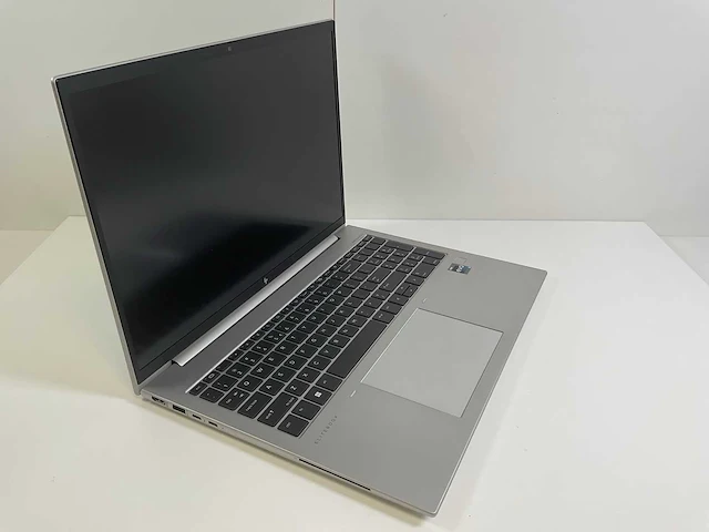 Hp elitebook 860 g10 16”, core(tm) i5 13th gen, 16 gb ram, 512 gb nvme laptop - afbeelding 2 van  7