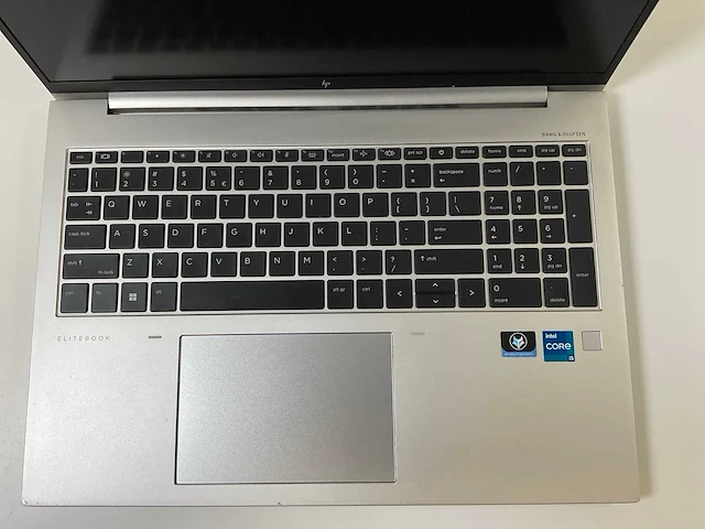 Hp elitebook 860 g9 16”, core(tm) i5 12th gen, 16 gb ram, 256 gb nvme laptop - afbeelding 3 van  6