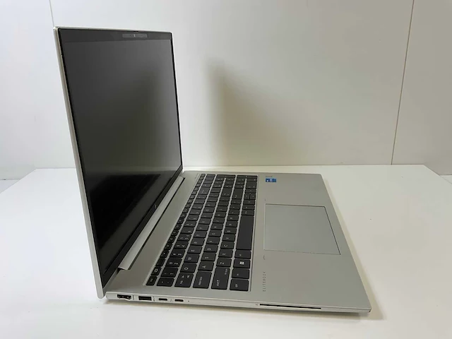 Hp elitebook 860 g9 16”, core(tm) i5 12th gen, 16 gb ram, 256 gb nvme laptop - afbeelding 2 van  7