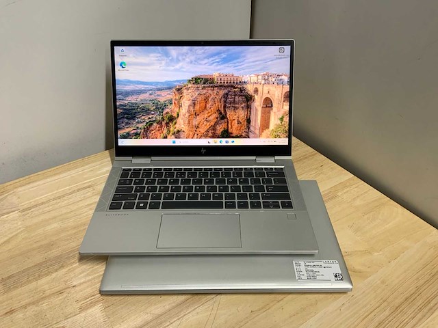 Hp elitebook x360 830 g8 laptop (2x) - afbeelding 1 van  4