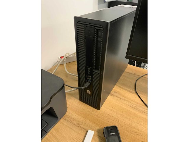 Hp elitedesk 800 g1sff personal computer met 2 schermen - afbeelding 2 van  6