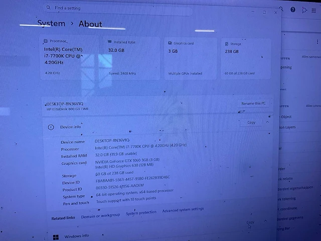 Hp elitedesk 800 g3 desktop en monitor in verrijdbaar frame - afbeelding 3 van  4