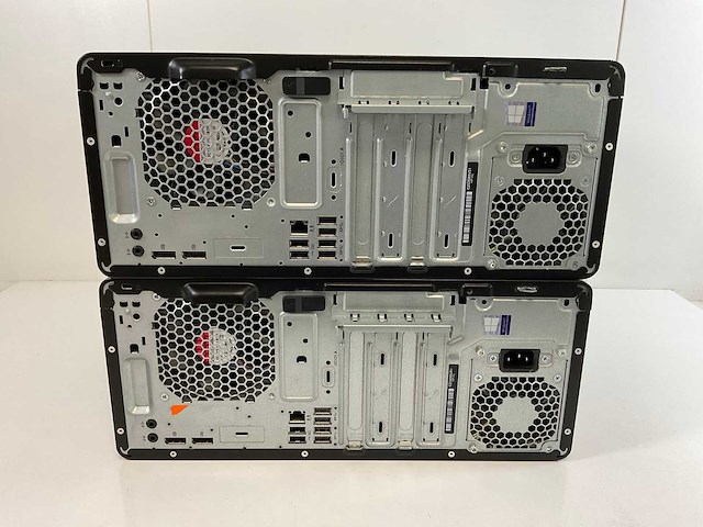 Hp elitedesk 800 g3 twr, core(tm) i7-7700, 8gb ram(2x 4gb), 512 gb nvme desktops (2x) - afbeelding 1 van  2