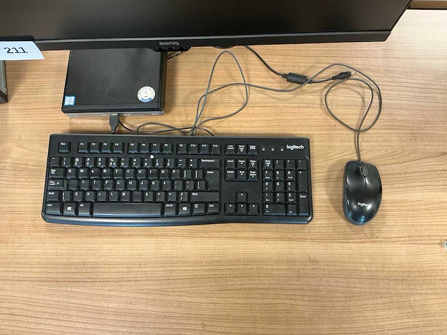 Hp elitedesk 800 g5 desktop met monitor - afbeelding 2 van  5
