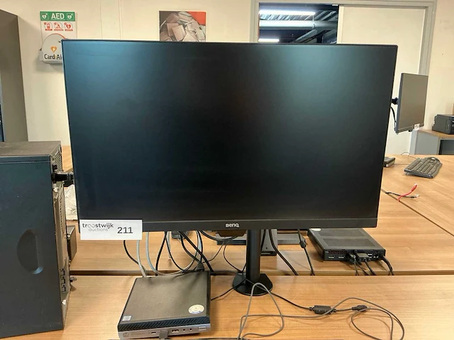 Hp elitedesk 800 g5 desktop met monitor - afbeelding 4 van  5