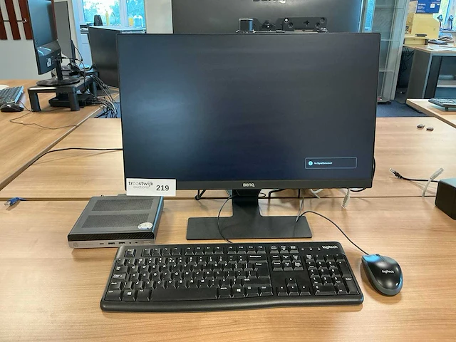 Hp elitedesk 800 g5 desktop met monitor - afbeelding 1 van  5