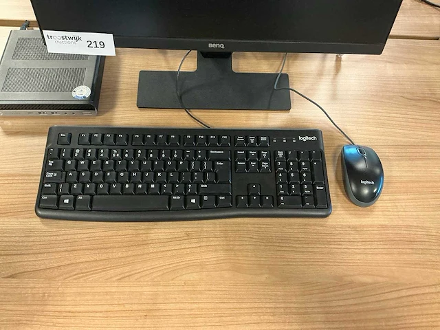 Hp elitedesk 800 g5 desktop met monitor - afbeelding 2 van  5