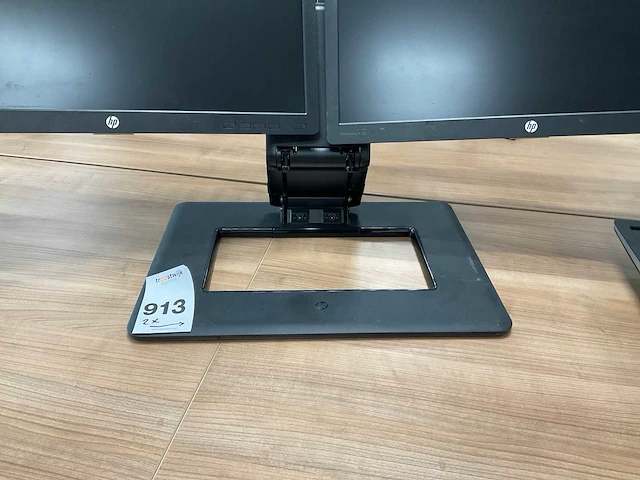 Hp elitedisplay e232 monitoren op steun (2x) - afbeelding 16 van  17