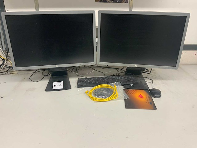 Hp elitedisplay e241i monitor (2x) - afbeelding 1 van  9